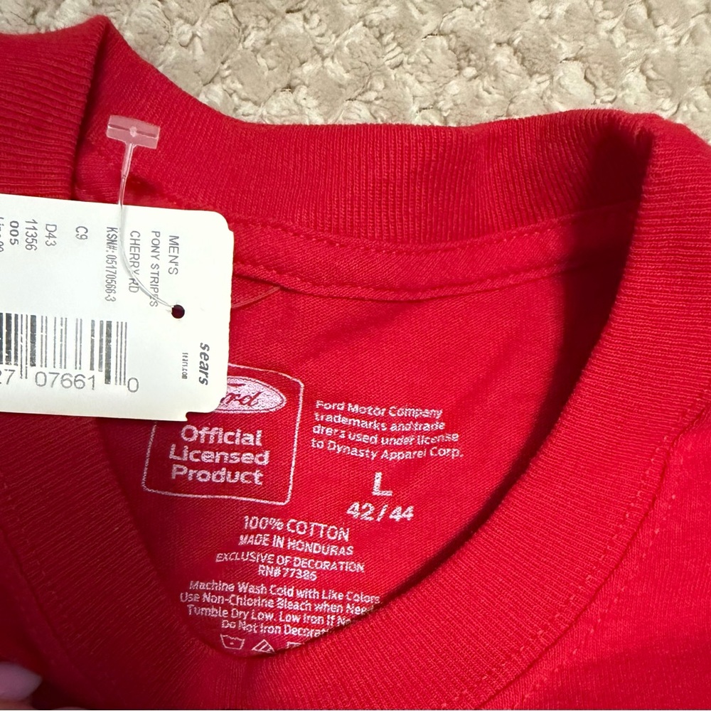 Vtg Sears New with Tags Ford Mustang Red 1964  Graphic Tee Mens‎ large - Picture 3 of 4